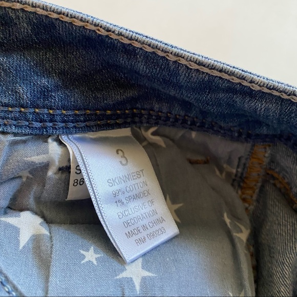 Light Wash Studded Skinny Jeans - Picture 6 of 8